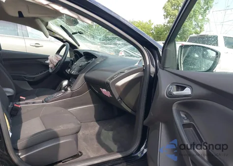 2017 Ford Focus Se z USA, uszkodzony, nr VIN 1FADP3F2XHL305514